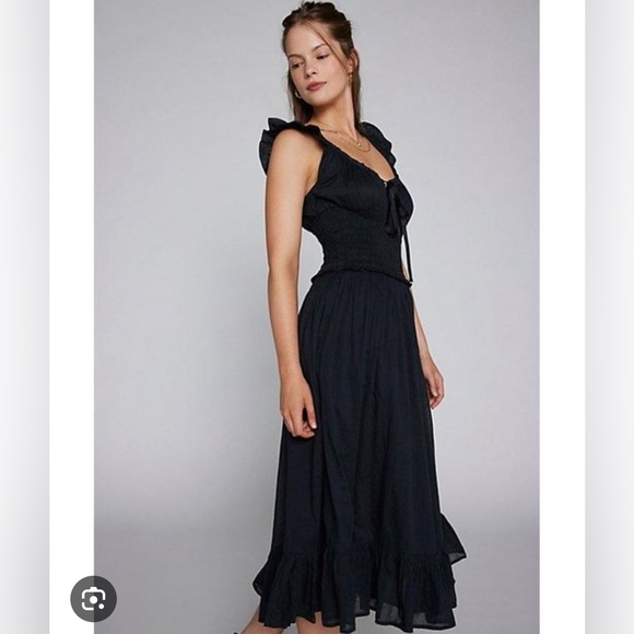 nwt urban outfitters kimchi blue olivia flutter sleeve smocked maxi dress xs - Picture 6 of 7